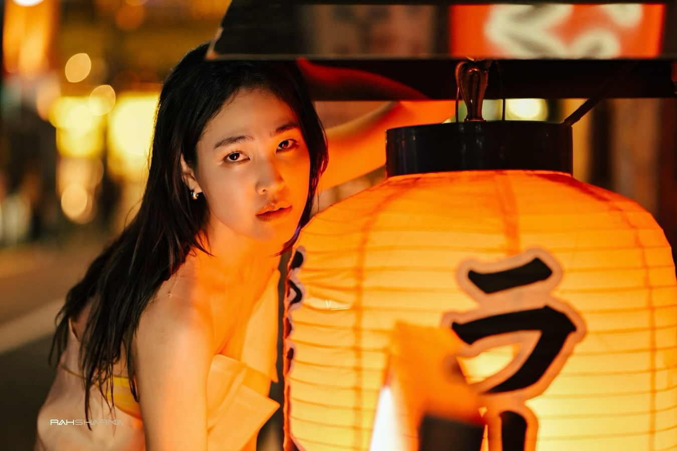 Tokyo, in the glow of a lantern